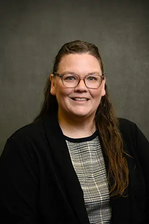 Headshot of Rachel Roback.