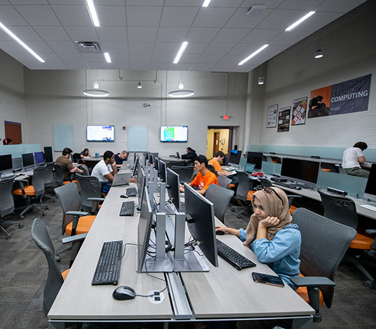 Students in computer lab in McAdams