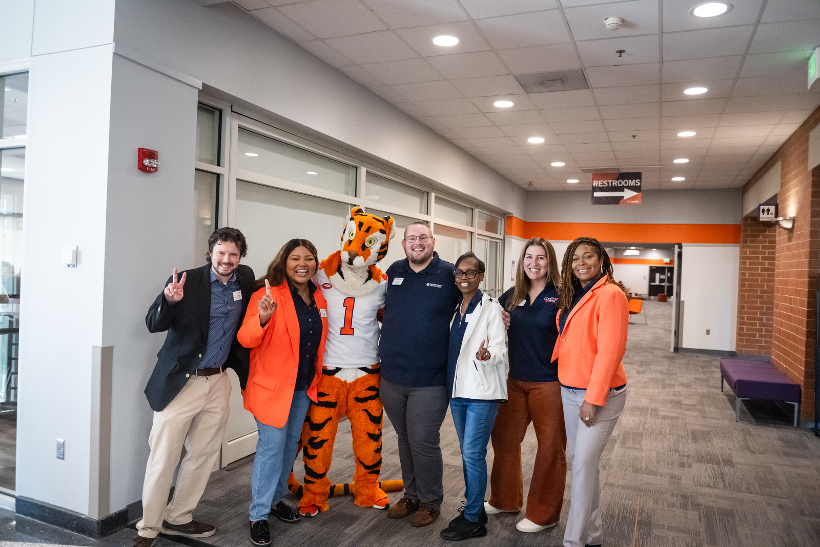 PEER WISE Team, welcoming students to campus.