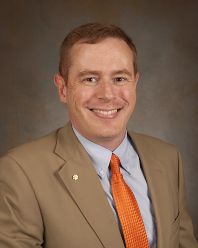 Headshot of Mark Cothran.