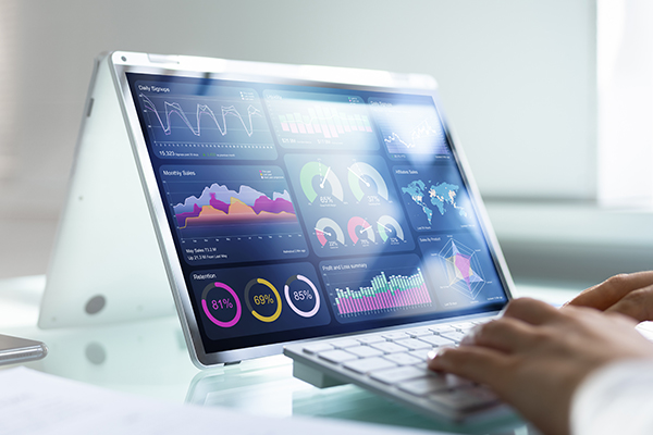 Computer with visual data dashboards